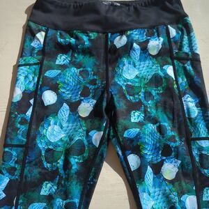 CVG constantly varied gear Leggings womens Small  Mermaid Skulls Ankle